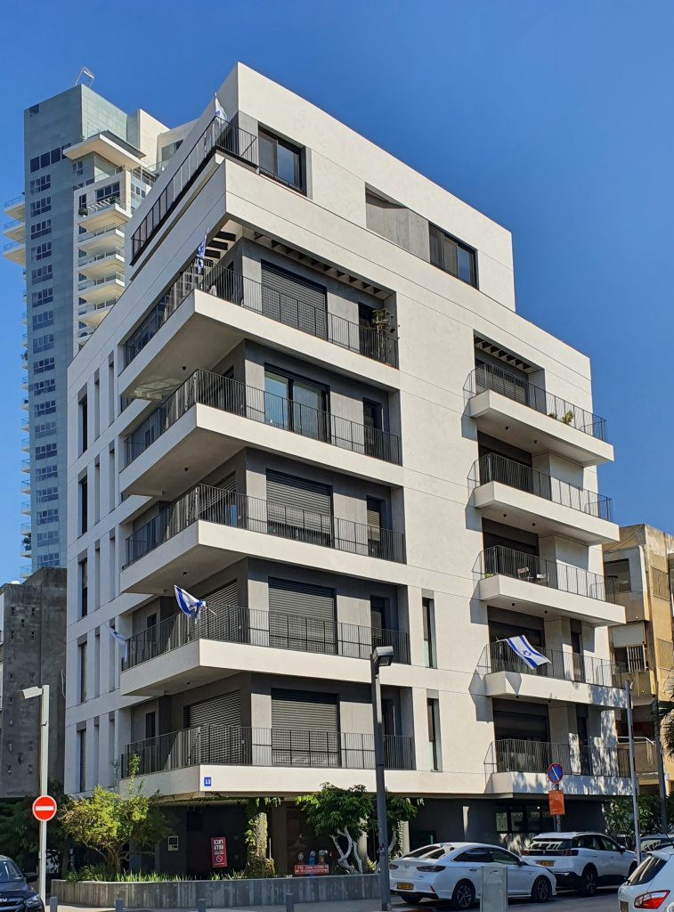 01 סוטין 13